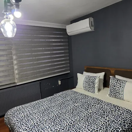 In The Charming Area Of Sisli 41b1 דירה