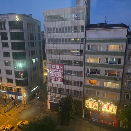 In The Charming Area Of Sisli 41b1 アパート *