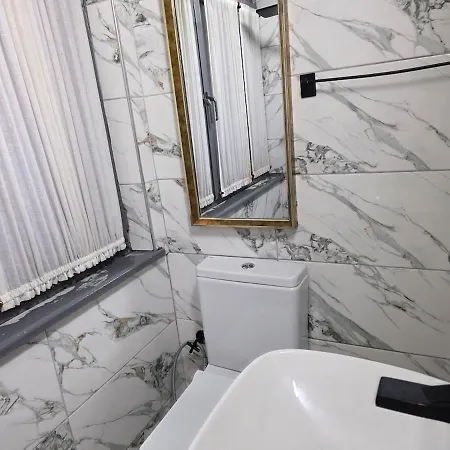 In The Charming Area Of Sisli 41b1 * イスタンブール